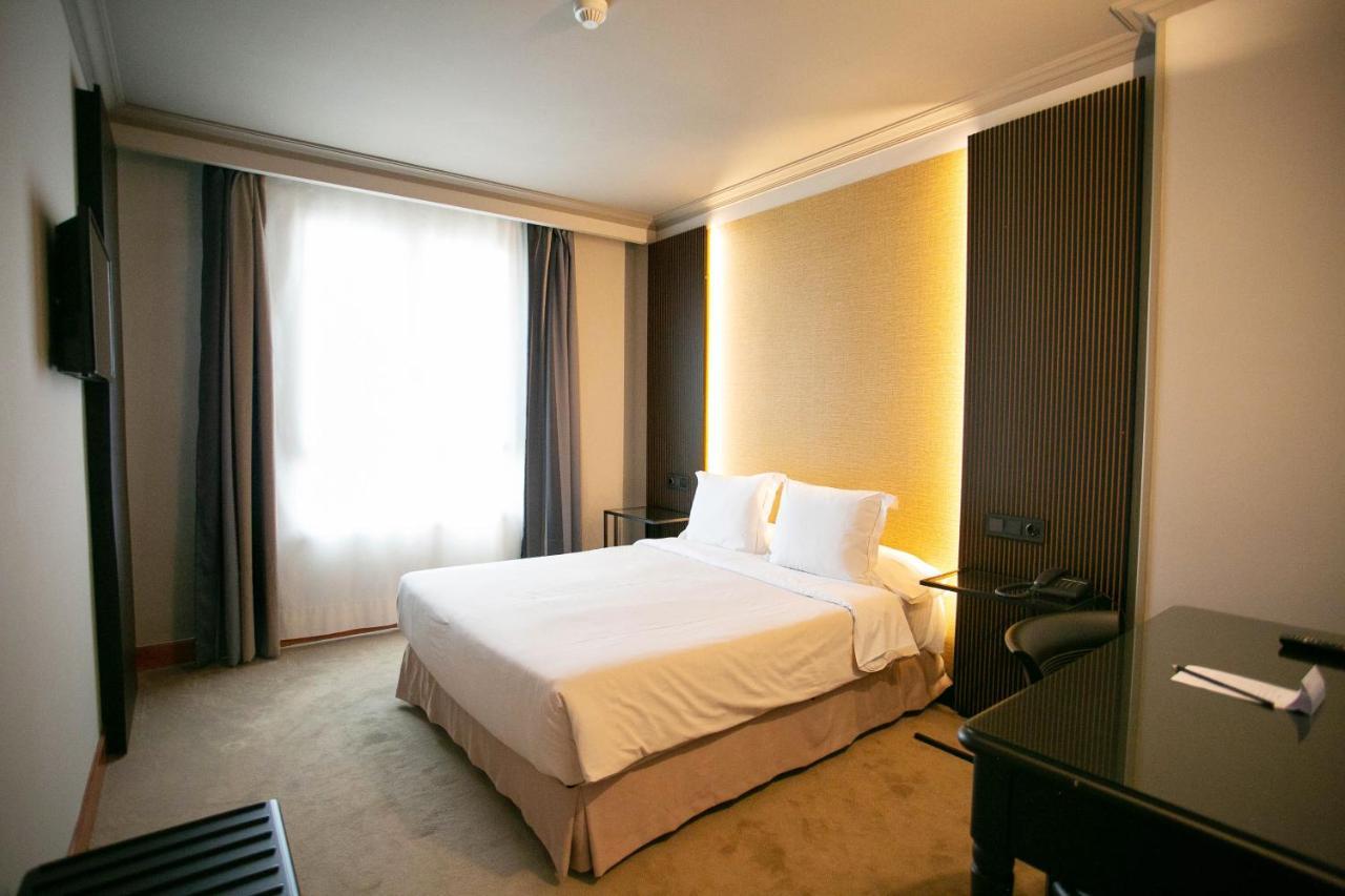 Hotel Sercotel Ciudad De 4*